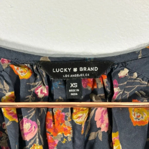 Lucky Brand Peasant Blouse Floral Navy V-Neck Modal Women’s Size XS - Picture 5 of 8